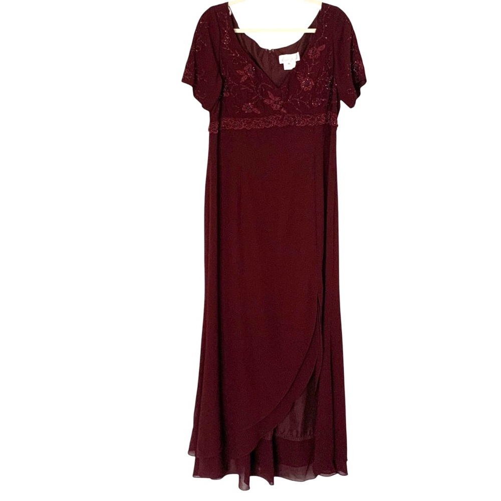 Chic Maroon Maxi Dress
